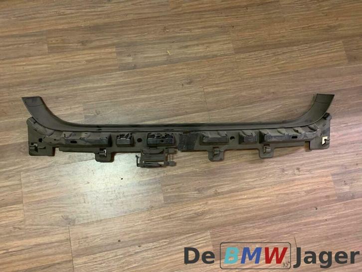 Bumpergeleider achter midden BMW E90 E90LCI 51127058522, Auto-onderdelen, Carrosserie en Plaatwerk, BMW, Gebruikt, Ophalen of Verzenden