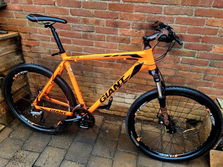 Giant2 ATX 27.5" Acera 21v Schijfrem/XCT vork etc XL ZGAN!, Fietsen en Brommers, Fietsen | Mountainbikes en ATB, Zo goed als nieuw