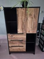 Moderne kast met houtaccenten, Huis en Inrichting, Kasten | Buffetkasten, Ophalen, 50 tot 100 cm, Metaal, 150 tot 200 cm