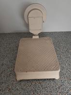 Zeer oude weegschaal, Ophalen