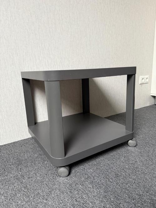 Grijze bijzettafel met wieltjes TINGBY IKEA, Huis en Inrichting, Tafels | Bijzettafels, Gebruikt, Vierkant, 45 tot 60 cm, Minder dan 55 cm