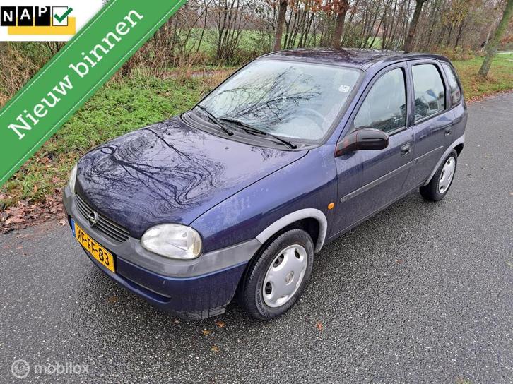 Opel Corsa 1.2i-16V Strada # 5 Deurs, Auto's, Opel, Bedrijf, Te koop, Corsa, Alarm, Radio, Startonderbreker, Benzine, Euro 2, Hatchback