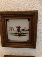 2 tegels makkums aardewerk met eikenlijst, Antiek en Kunst, Ophalen of Verzenden