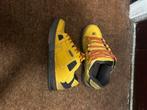 Globe Sabre Wheat Dark Oak Mens Leather Skate Trainers, Ophalen of Verzenden, Zo goed als nieuw, Zwart