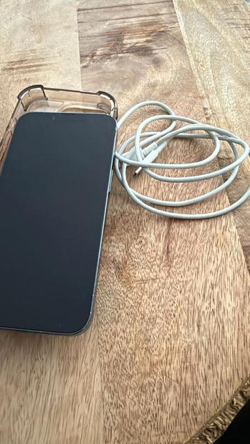 Iphone 13 pro 128gb achterkant schade  beschikbaar voor biedingen