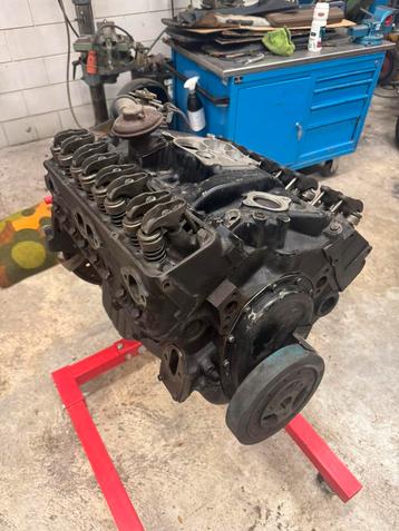 5.7 350 V8 4 Bolt GM SBC Motor beschikbaar voor biedingen