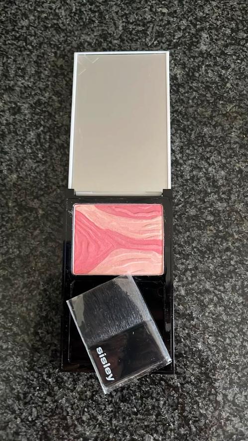 Sisley phyto-blush éclat 4 pinky rose, Sieraden, Tassen en Uiterlijk, Uiterlijk | Cosmetica en Make-up, Zo goed als nieuw, Wangen