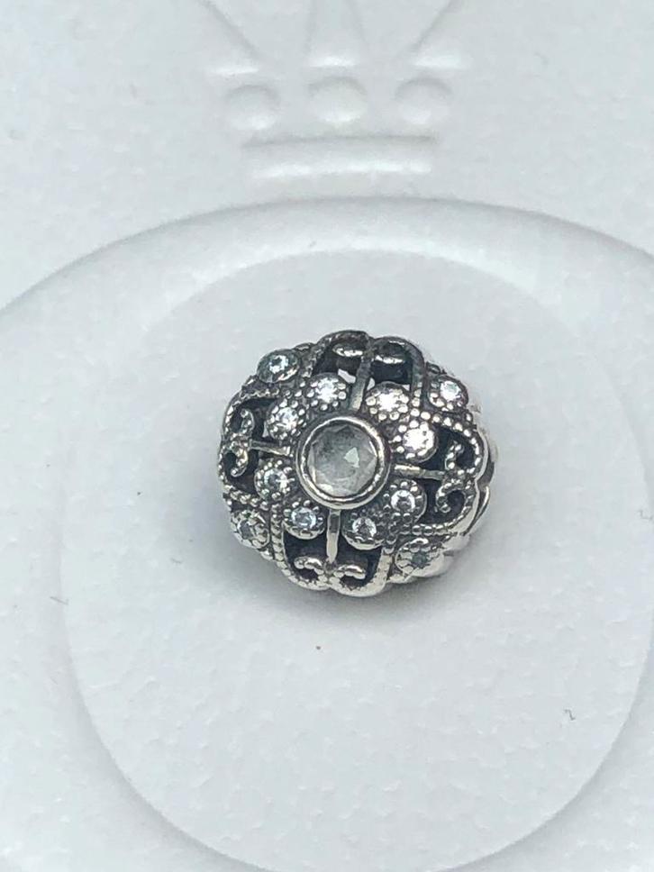 Prachtig Pandora fantasie bedel met zirconia en crystal, Sieraden, Tassen en Uiterlijk, Bedels, Zo goed als nieuw, Pandora, Zilver
