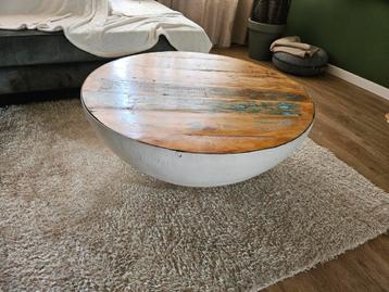 Super mooie salontafel beschikbaar voor biedingen