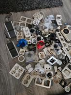 Diverse schakelaars, stopcontacten en onderdelen, Doe-het-zelf en Verbouw, Elektra en Kabels, Ophalen of Verzenden, Gebruikt, Overige typen