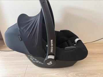 Maxi cosi beschikbaar voor biedingen