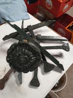 Antiek smeedijzeren rozet met spijkers, Ophalen of Verzenden