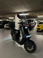 Yadea G5 City Elektrische Scooter + Windscherm en Topkoffer, Fietsen en Brommers, Scooters | Overige merken, Ophalen, Gebruikt