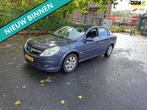 Opel Vectra 1.8-16V Cosmo ZO INGERUILD DUS ZO WEG PRIJSJE, Auto's, Opel, Voorwielaandrijving, 65 €/maand, Stof, Gebruikt