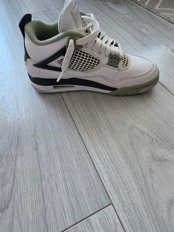 Air Jordan 4 - Topconditie! Maat 36 beschikbaar voor biedingen