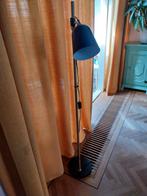 Staande vloerlamp hout en zwart metaal, Huis en Inrichting, Lampen | Vloerlampen, Ophalen, Zo goed als nieuw, Metaal