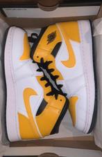 Nike Air Jordan 1 Mid (GS) university gold 38, Kleding | Dames, Schoenen, Nike Air Jordan, Wit, Nieuw, Ophalen of Verzenden