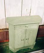 Vintage Oud Hal Kastje - Groene Krijtverf, Huis en Inrichting, Kasten | Buffetkasten, Ophalen