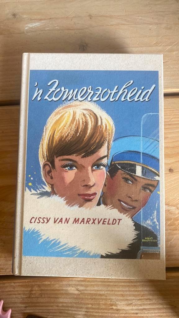 Cissy van Marxveldt - 'n Zomerzotheid, Boeken, Romans, Zo goed als nieuw, Ophalen of Verzenden