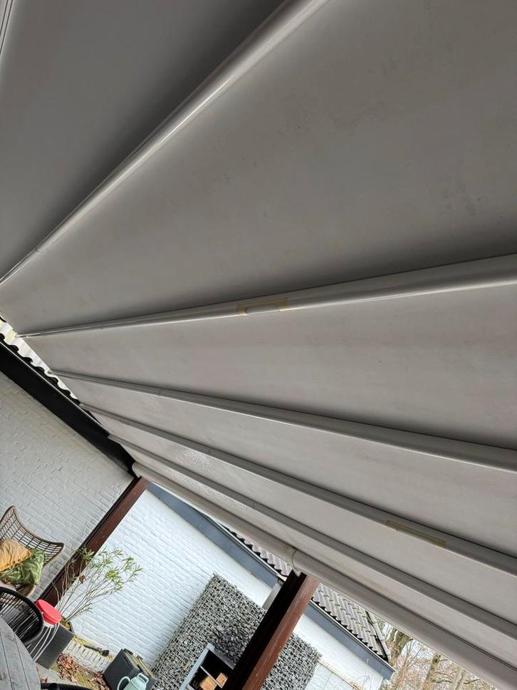 Groot elektrisch zonnescherm met lampjes, Tuin en Terras, Overkappingen, Gebruikt, Veranda, Ophalen