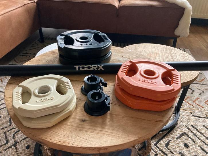 Toorx Pumping Set - Halterset met Gewichten, Sport en Fitness, Fitnessmaterialen, Zo goed als nieuw, Halterset, Armen, Benen, Borst