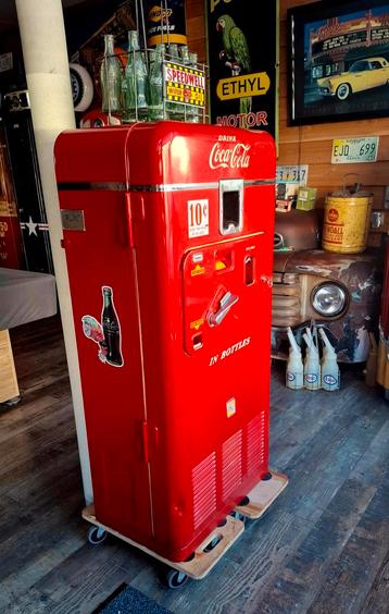 Vmc 33 Coca-Cola Automaat  - Vintage Gerestaureerd beschikbaar voor biedingen