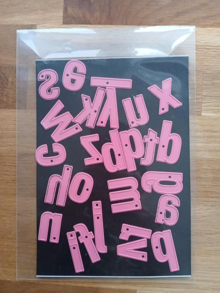 Marianne design Snijmallen, Hobby en Vrije tijd, Kaarten | Zelf maken, Zo goed als nieuw, Pons of Mal, Overige thema's, Ophalen of Verzenden