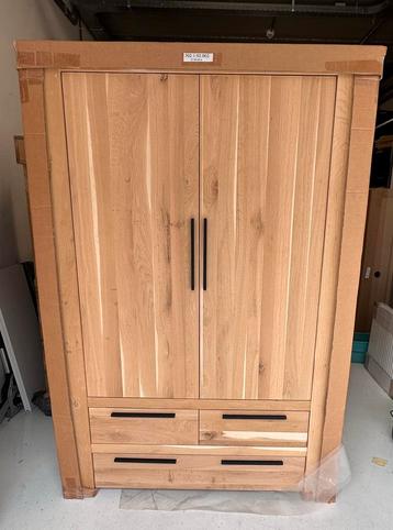 Nieuw Massief eiken kast – met softclose lades - 135cm breed beschikbaar voor biedingen