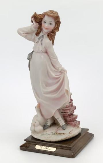 Vintage A. Belcari-beeldje: Italiaanse dame met ganzen beschikbaar voor biedingen