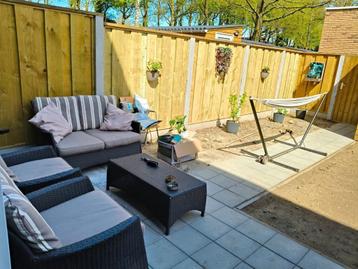 Donkerbruine Wicker tuinset 2 zits bank en 2 stoelen  beschikbaar voor biedingen