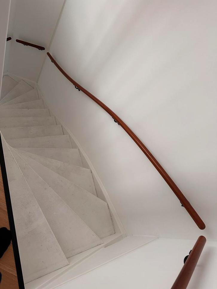 Trapleuning set mahonie hout, Doe-het-zelf en Verbouw, Ladders en Trappen, Zo goed als nieuw, Minder dan 2 meter, Ophalen of Verzenden