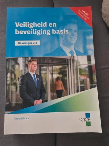 Veiligheid en beveiliging basis - Beveiliger 2/3 beschikbaar voor biedingen