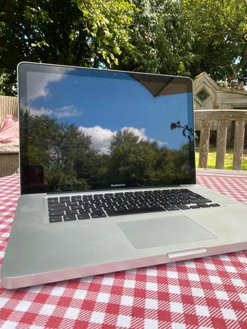 MacBook Pro 15" Unibody (2010) - Collector's Item beschikbaar voor biedingen