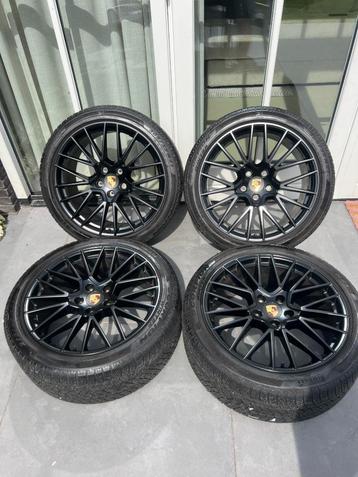 Porsche Cayenne 21 inch RS Spyder set zwart beschikbaar voor biedingen
