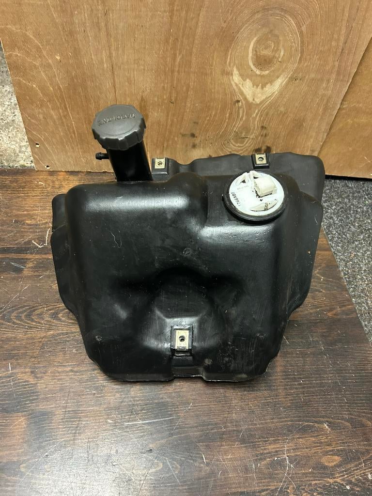 Vespa lx 50 benzine tank, Fietsen en Brommers, Ophalen, Gebruikt, Zadel, Vespa