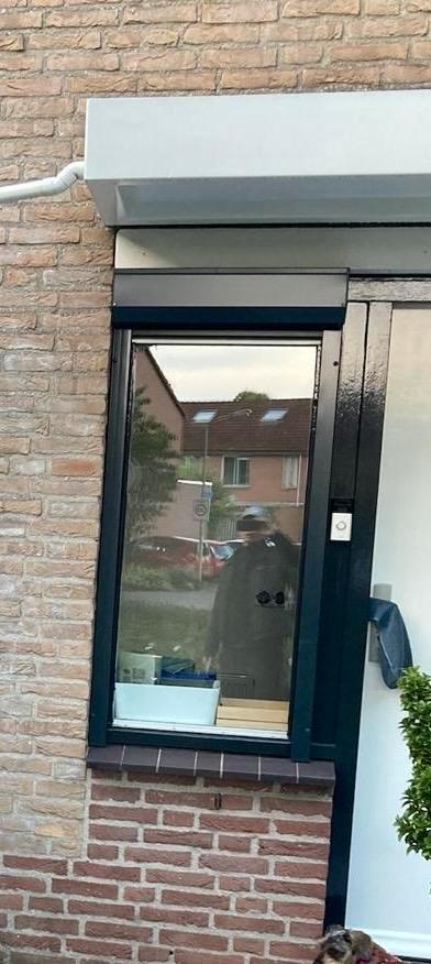 Antraciet rolluik met Handbediening, Doe-het-zelf en Verbouw, Rolluiken, Gebruikt, 100 tot 150 cm, Minder dan 100 cm, Grijs, Ophalen