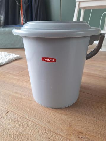 Curver (toilet)emmer 5 liter beschikbaar voor biedingen