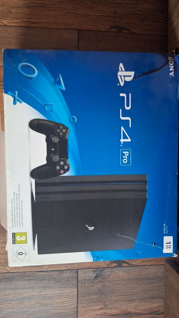 PlayStation 4 Pro 1TB + Games en 2 Controllers, Spelcomputers en Games, Spelcomputers | Sony PlayStation 4, Gebruikt, Pro, 1 TB