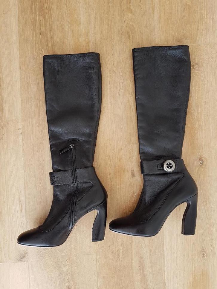 ICONISCHE vintage PRADA Mary Jane Leren Laarzen - Maat 39, Kleding | Dames, Schoenen, Zo goed als nieuw, Hoge laarzen, Zwart, Verzenden