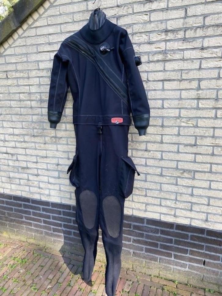 Santi Elite droogpak + onderpak + schoenen, Watersport en Boten, Duiken, Zo goed als nieuw, Duikpak, Ophalen of Verzenden