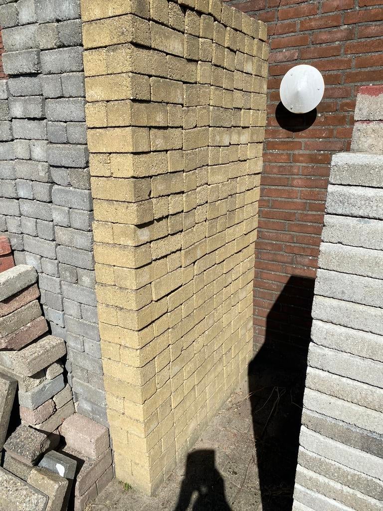 Betonklinkers bisschop mutsen dikke tegels, Tuin en Terras, Ophalen of Verzenden, Gebruikt, Beton, Klinkers
