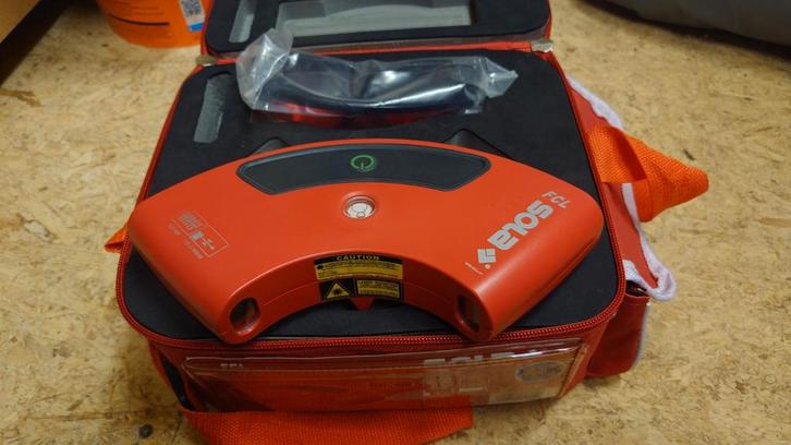 Sola FCL Kruislijnlaser - Vloerlaser, Doe-het-zelf en Verbouw, Meetapparatuur, Gebruikt, Licht, Ophalen of Verzenden