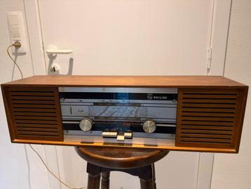 Stijlvolle Philips Vintage Radio beschikbaar voor biedingen