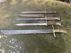 Partij bajonetten uit WOI: 1 Duitse, 3 Oostenrijkse, Ophalen of Verzenden, Landmacht, Duitsland, Embleem of Badge