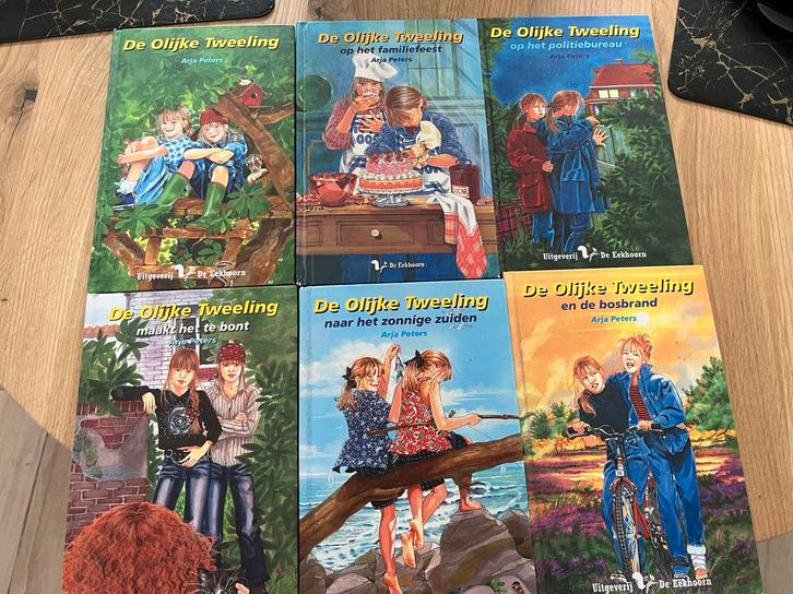 6 boeken de olijke tweeling zgan prijs is voor alle 6 samen, Boeken, Kinderboeken | Jeugd | 10 tot 12 jaar, Zo goed als nieuw