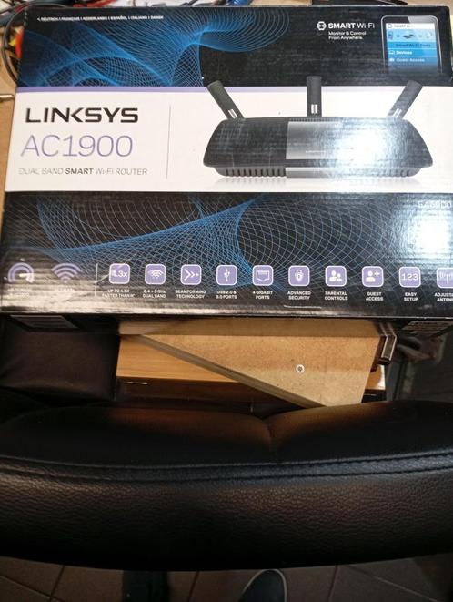 Linksys AC1900 Smart WiFi Router EA6900, Computers en Software, Routers en Modems, Zo goed als nieuw, Router met modem, Ophalen of Verzenden