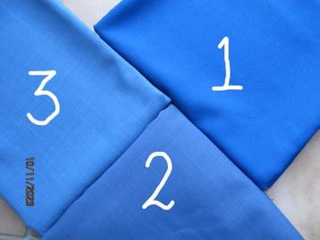 blauw - diverse blauwe lappen stof - crepe? - linnen? beschikbaar voor biedingen