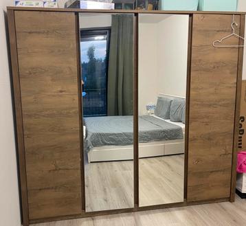 Kledingkast met 2 Spiegels - Brown Wardrobe with 2 Mirrors beschikbaar voor biedingen
