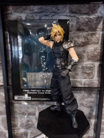 Final Fantasy 7 Remake Cloud Strife  beschikbaar voor biedingen