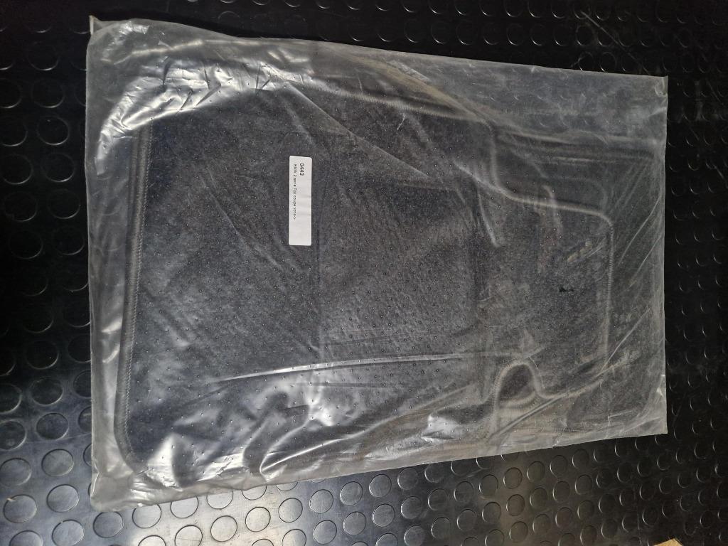 Matten BMW F22, Info@straver.com, Nieuw, Ophalen of Verzenden, Valkenswaardseweg 46 Leende